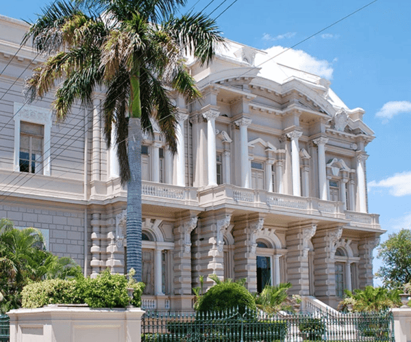 Traveliere Transfers - Cancun Airport Transportation