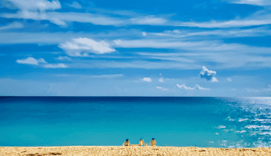 Incredible hidden beach near La Isla Shopping Village